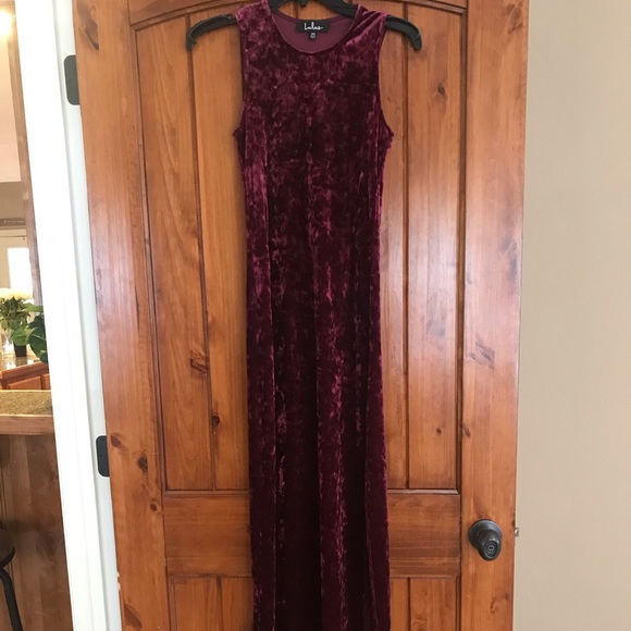 Velvet maroon Lulus dress - Picture 1 of 3